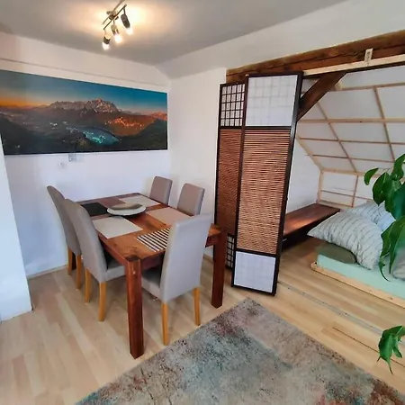 Gemuetlicher Alpspitzblick Apartmán *